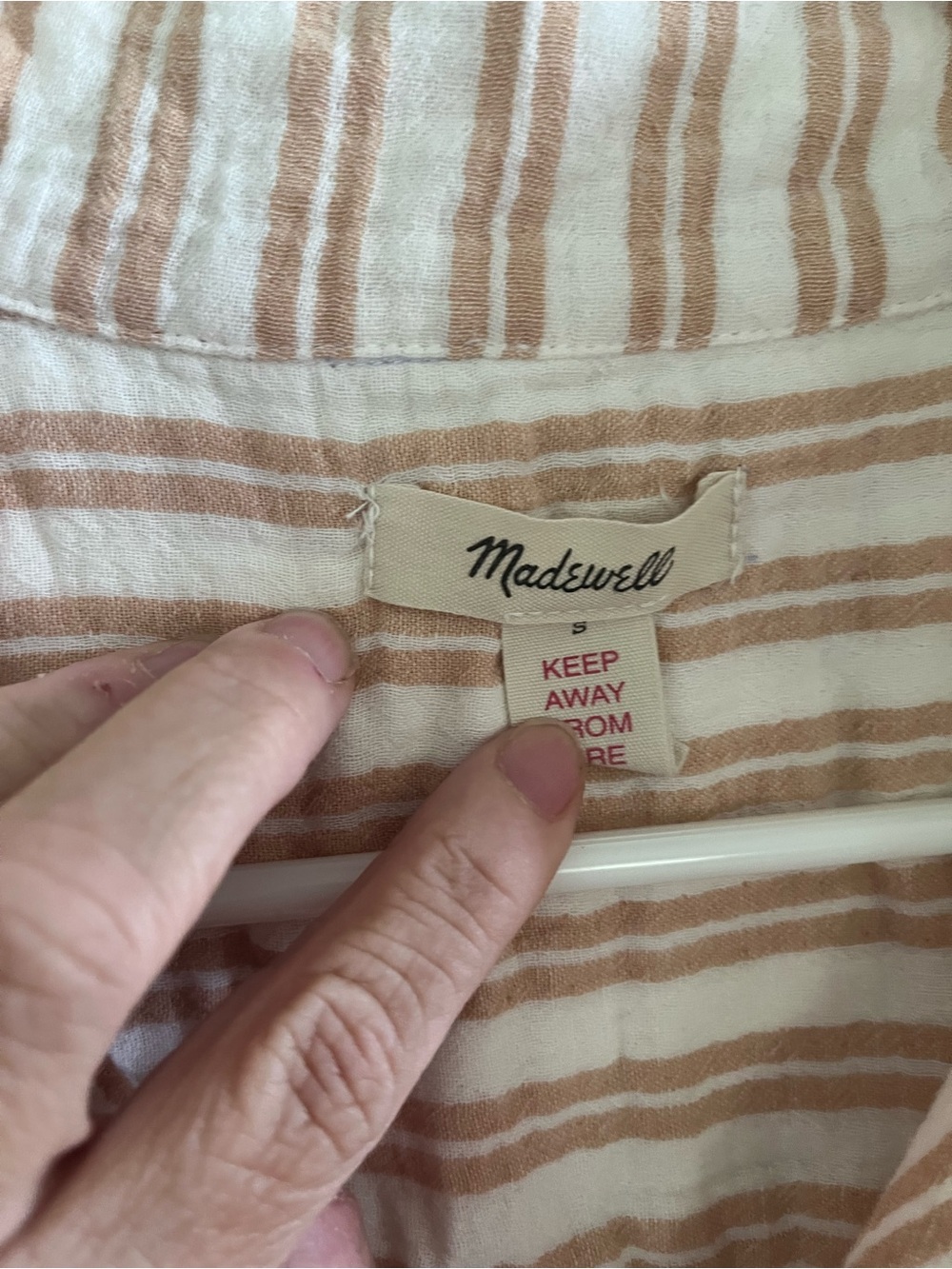Madewell Beige and White Striped Button-Down Shirt with Navy Pocket - Picture 2 of 2